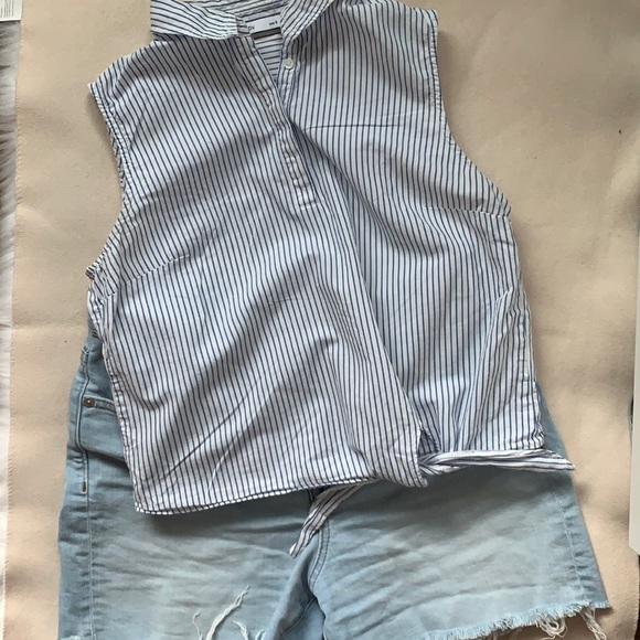 *2/$30* Lativ sleeveless striped collar tank - Picture 5 of 5